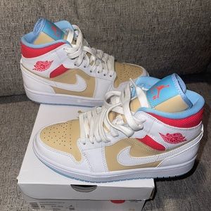 Air Jordan 1 Mid Sesame Colorway Womens 8 LIKE NEW